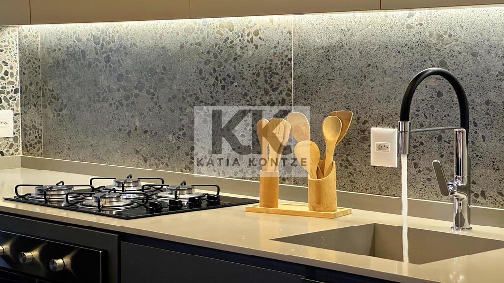 Apartamento Villa Moinhos 1 suíte 55m² Miguel Tostes Porto Alegre - Cozinha