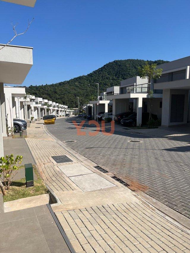 Casa com 3 suítes - Tamboré - Santana de Parnaíba - 