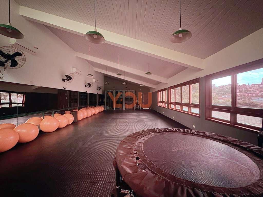 Casa Contemporânea com 3 suítes - Cond. Nova Higienópolis - Jandira - 