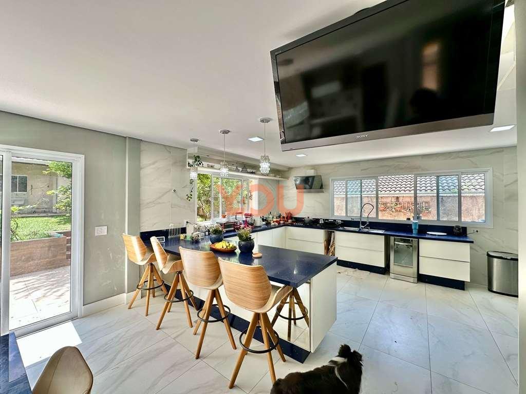 Casa Contemporânea com 3 suítes - Cond. Nova Higienópolis - Jandira - 