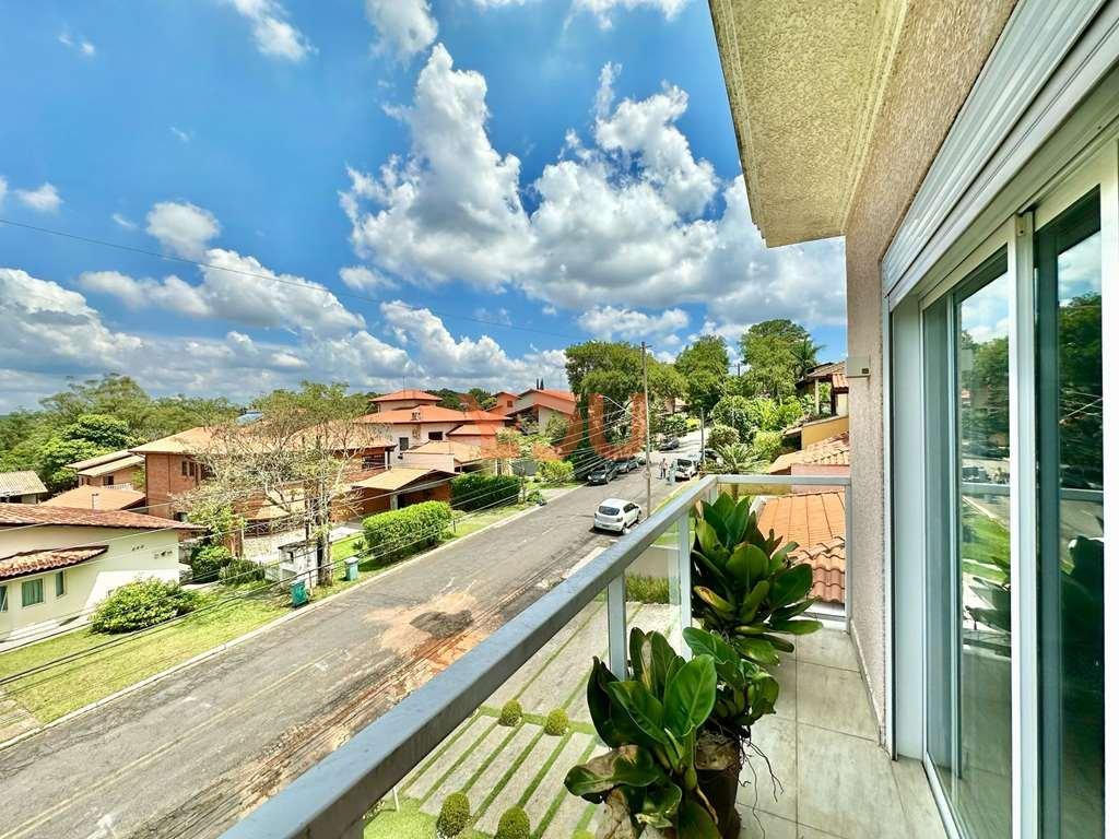 Casa Contemporânea com 3 suítes - Cond. Nova Higienópolis - Jandira - 