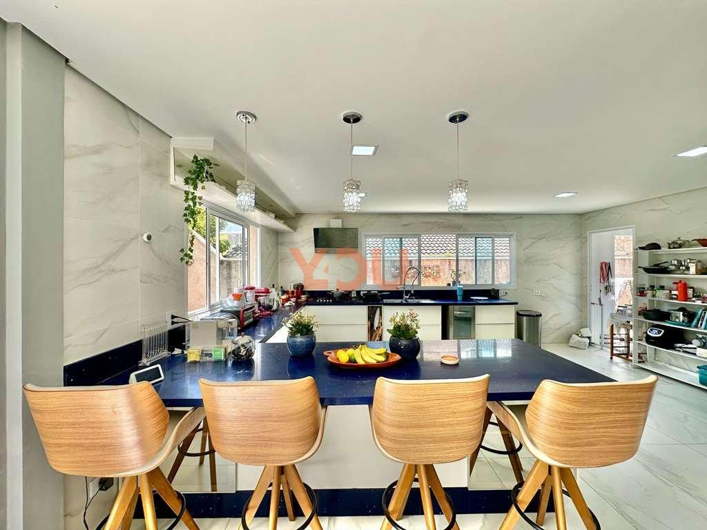 Casa Contemporânea com 3 suítes - Cond. Nova Higienópolis - Jandira - 