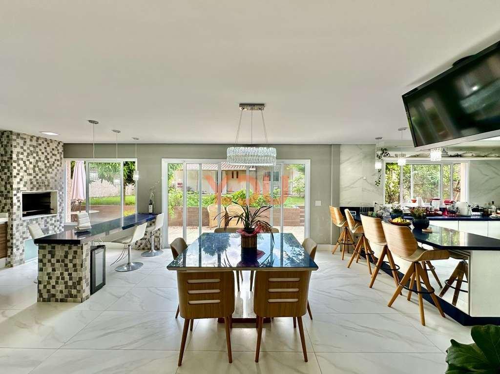 Casa Contemporânea com 3 suítes - Cond. Nova Higienópolis - Jandira - 