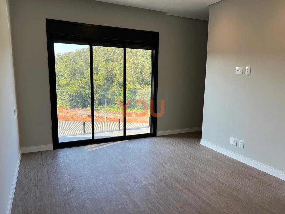 Casa Alto Padrão - 3 Dormitórios com suites - Piscina  - Cajamar - Portal dos Ypes 3 - Cajamar - 
