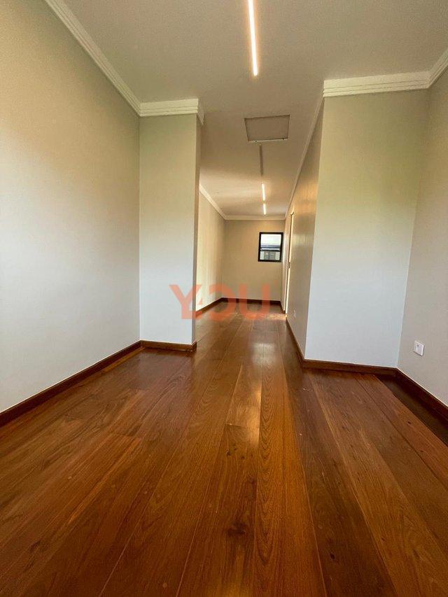 Casa com 4 Suítes sendo 1 Master -  Condomínio Residencial 6  Santana de Parnaíba - 