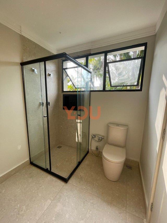 Casa com 4 Suítes sendo 1 Master -  Condomínio Residencial 6  Santana de Parnaíba - 