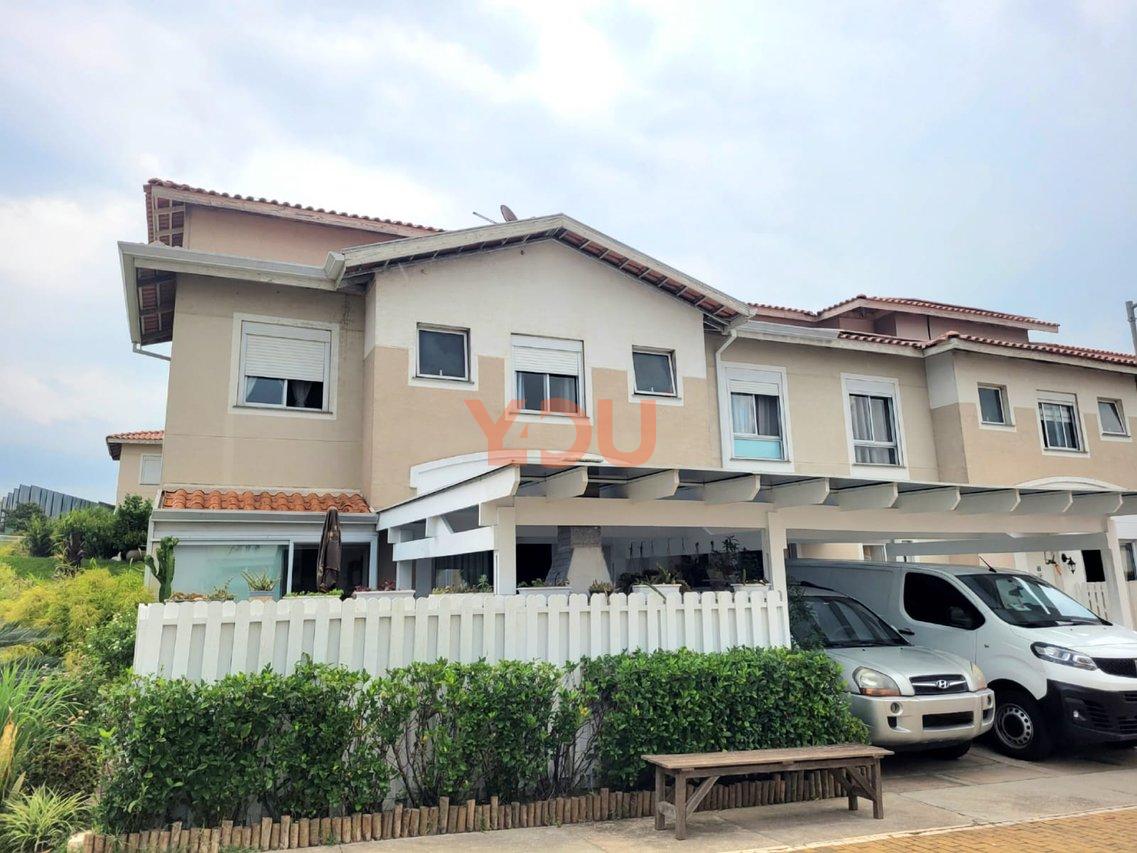 Casa de 3 dormitórios sendo 1 suíte - Santana de Parnaíba  Santana de Parnaíba - 