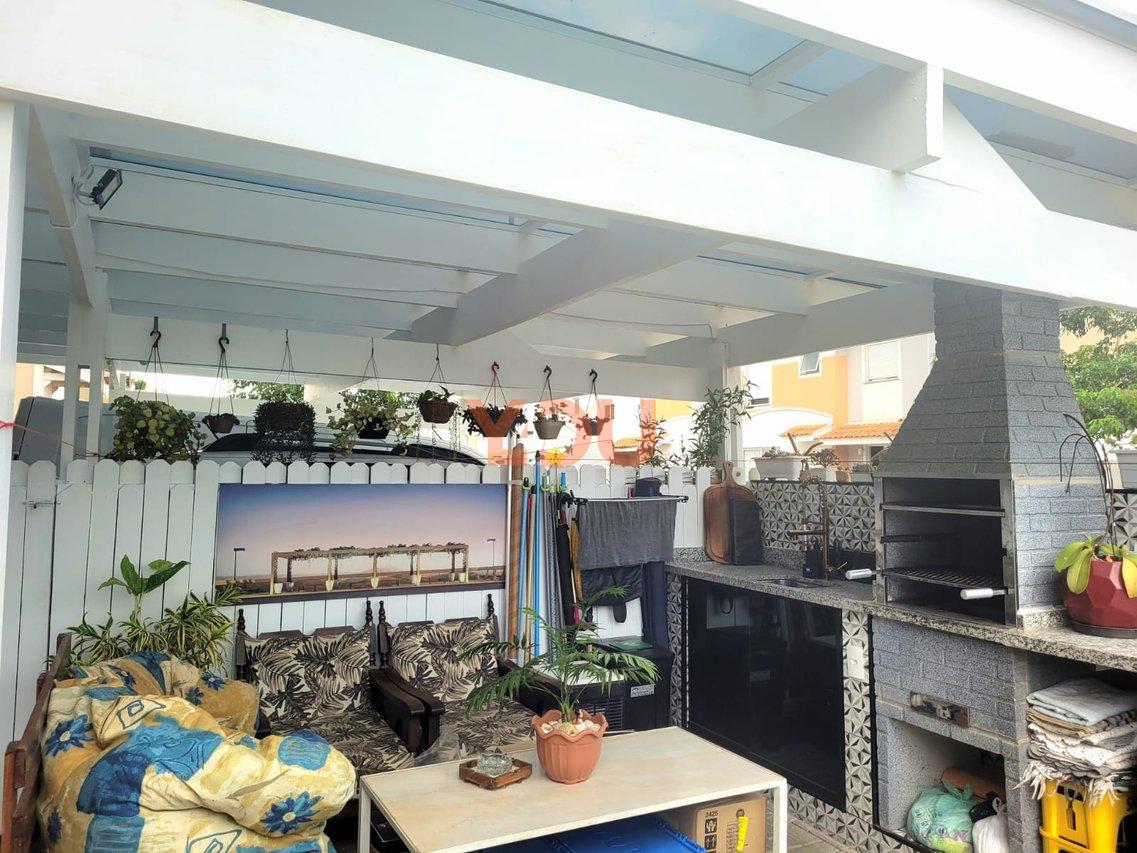 Casa de 3 dormitórios sendo 1 suíte - Santana de Parnaíba  Santana de Parnaíba - 
