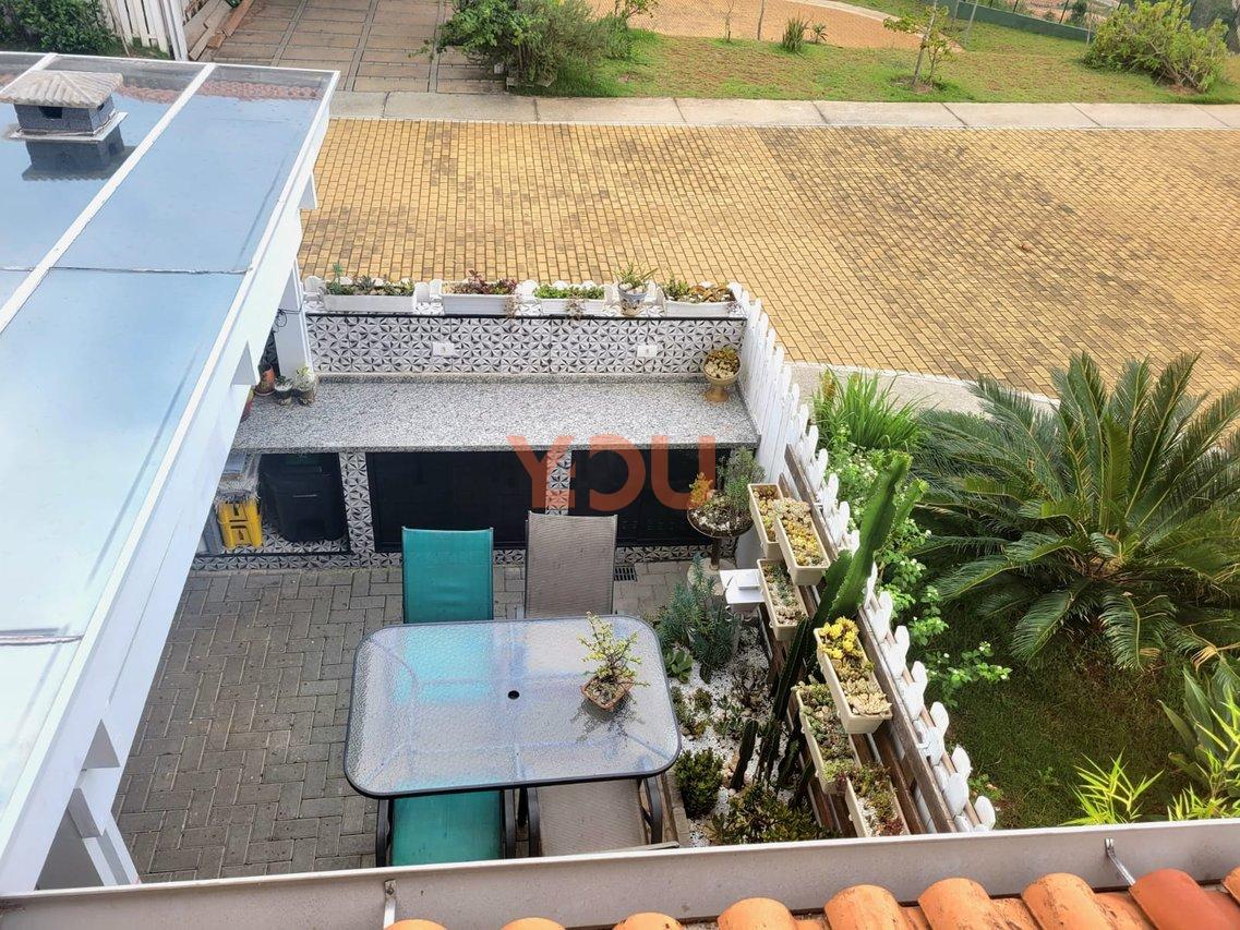 Casa de 3 dormitórios sendo 1 suíte - Santana de Parnaíba  Santana de Parnaíba - 
