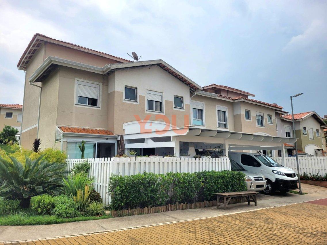 Casa de 3 dormitórios sendo 1 suíte - Santana de Parnaíba  Santana de Parnaíba - 