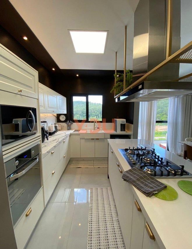 Casa de 4 dormitórios com suítes - Pronto para morar no Portal dos Ipês III  Cajamar - 