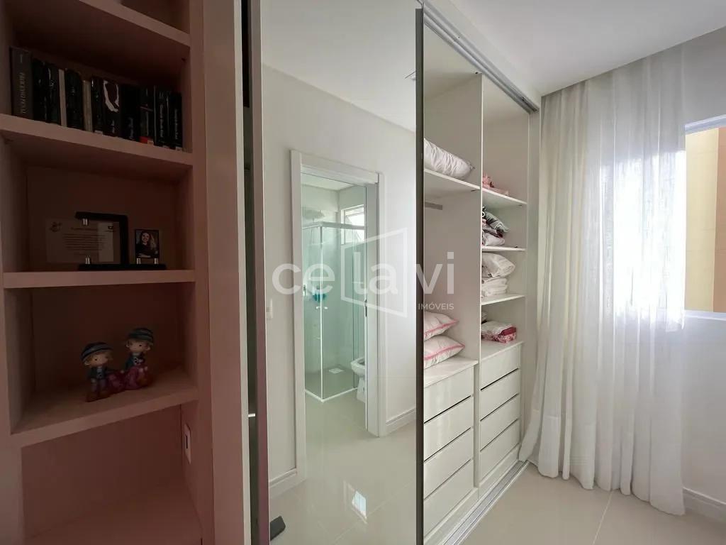 APARTAMENTO MOBILIADO PRONTO PARA MORAR Rua 304  Itapema - 