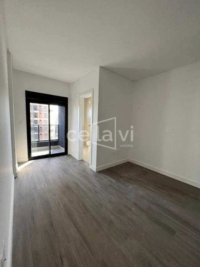 APARTAMENTO COM EXCELENTE LOCALIZAÇÃO Rua 306 Itapema - 