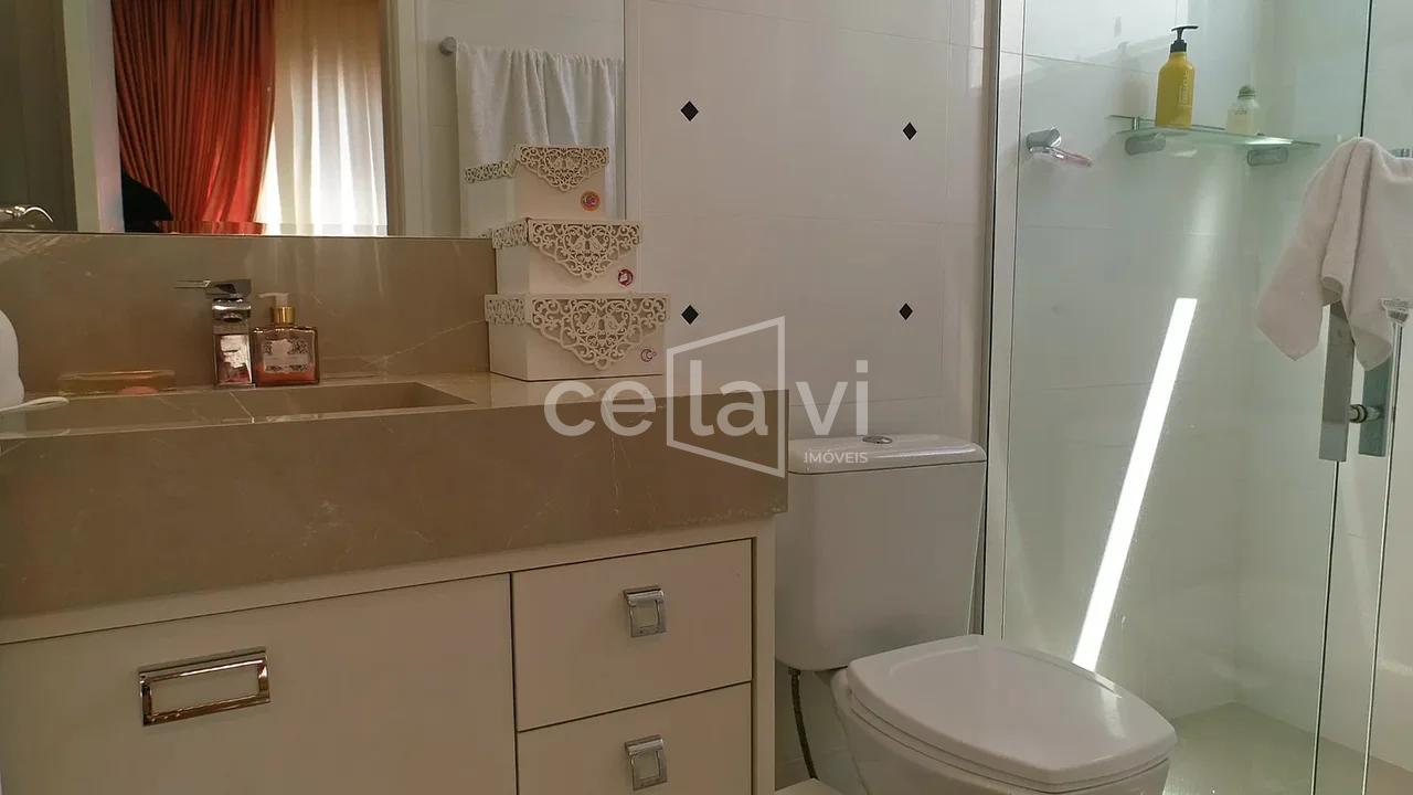 APARTAMENTO FINAMENTE MOBILIADO Avenida Nereu Ramos  Itapema - 