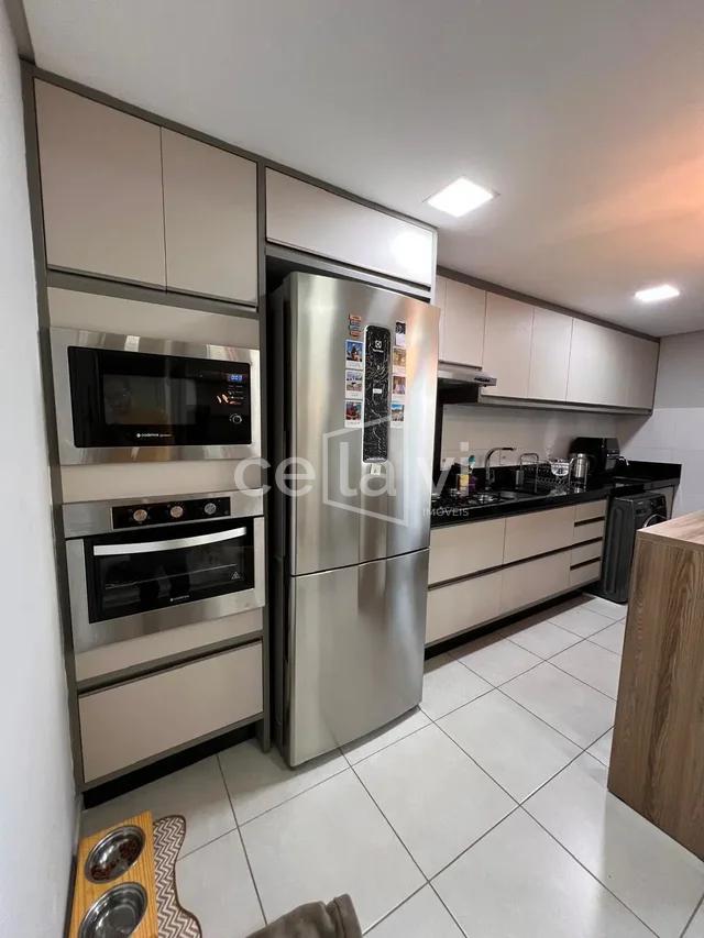 APARTAMENTO EM CONDOMÍNIO Rua 916 Itapema - 