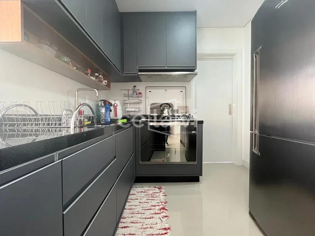 APARTAMENTO MOBILIADO PRONTO PARA MORAR Rua 304  Itapema - 
