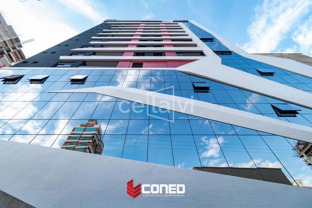 APARTAMENTO COM EXCELENTE LOCALIZAÇÃO Rua 306 Itapema - 