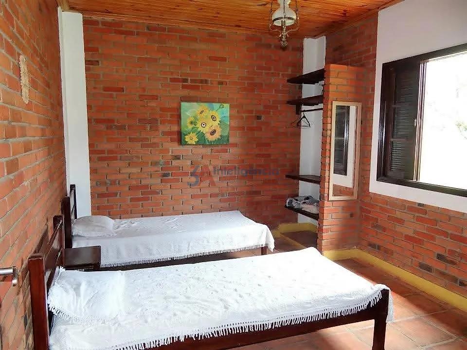 CH&Aacute;CARA EM SARAPU&Iacute;  Sarapuí - 