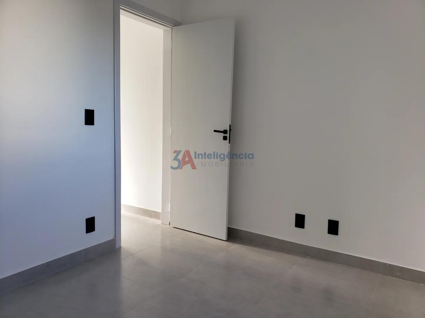 SOBRADO EM CONDOM&Iacute;NIO JARDIM EUROPA &ndash; SOROCABA Rua Finlândia Sorocaba - 