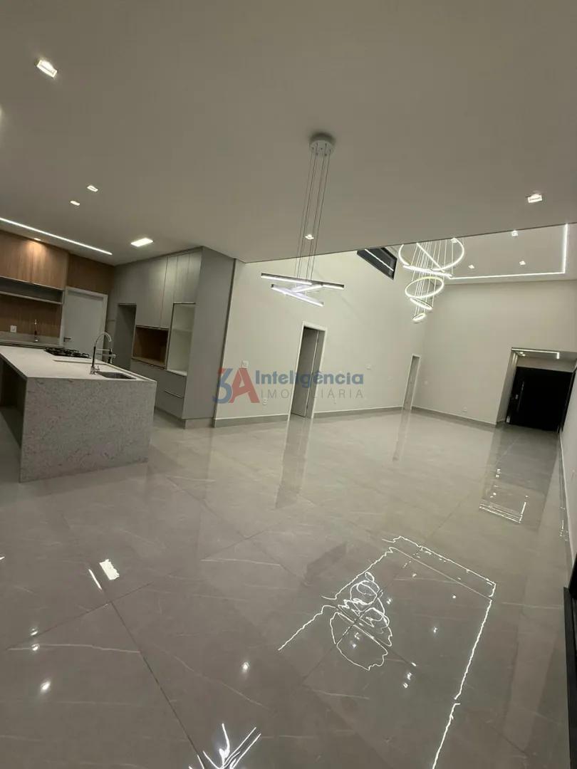 CASA COND. ALPHAVILLE CASTELLO - SOROCABA Avenida Independencia Sorocaba - 
