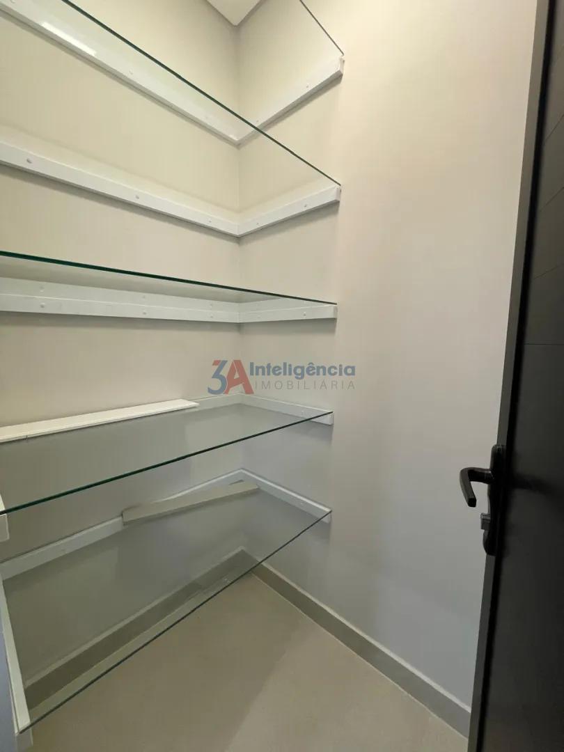 SOBRADO MOBILIADO COM 4 SU&Iacute;TES COND. ALPHAVILLE III &ndash; VOTORANTIM  Votorantim - 
