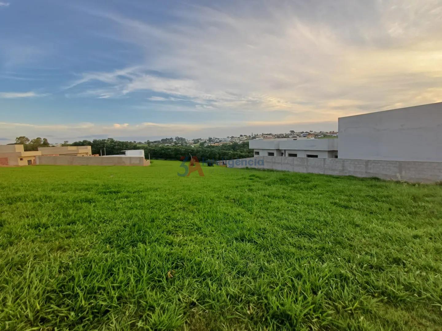 TERRENO COND. VILLAGE IPANEMA II &ndash; ARA&Ccedil;OIABA DA SERRA  Araçoiaba da Serra - 