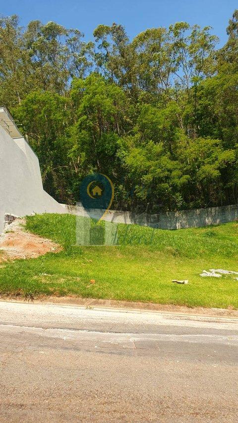 Casa de 220m&sup2; em condom&iacute;nio fechado, 3 su&iacute;tes (em constru&ccedil;&atilde;o) Alameda Lorena  Atibaia - 