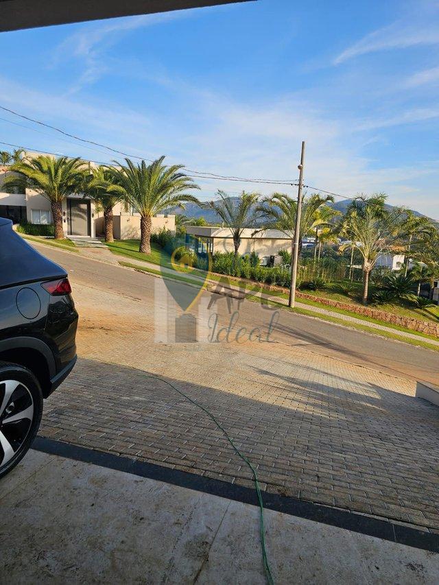 Casa em condom&iacute;no fechado em Atibaia 7 su&iacute;tes Rua das Bromélias Atibaia - 