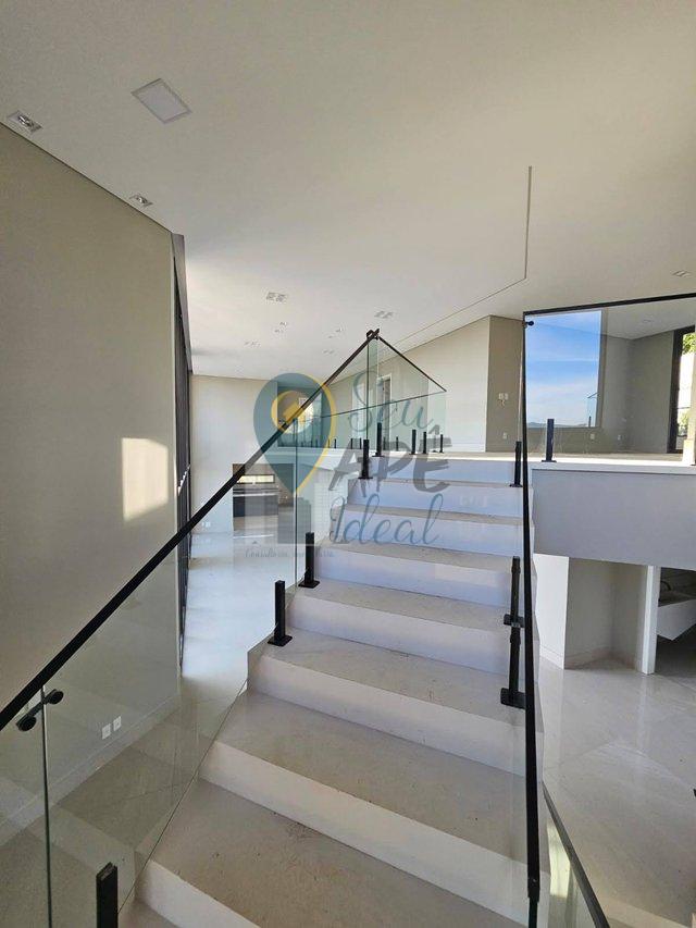 Casa em condom&iacute;no fechado em Atibaia 7 su&iacute;tes Rua das Bromélias Atibaia - 