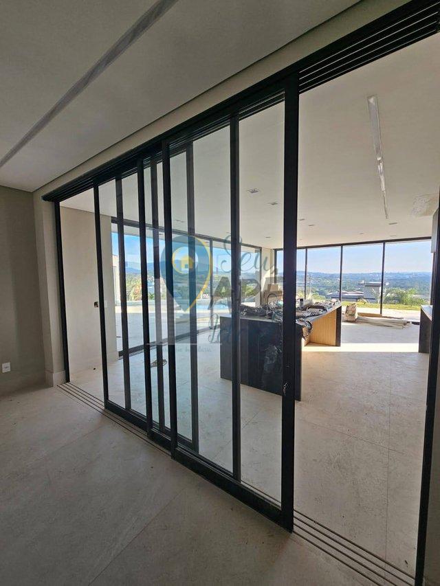 Casa em condom&iacute;no fechado em Atibaia 7 su&iacute;tes Rua das Bromélias Atibaia - 