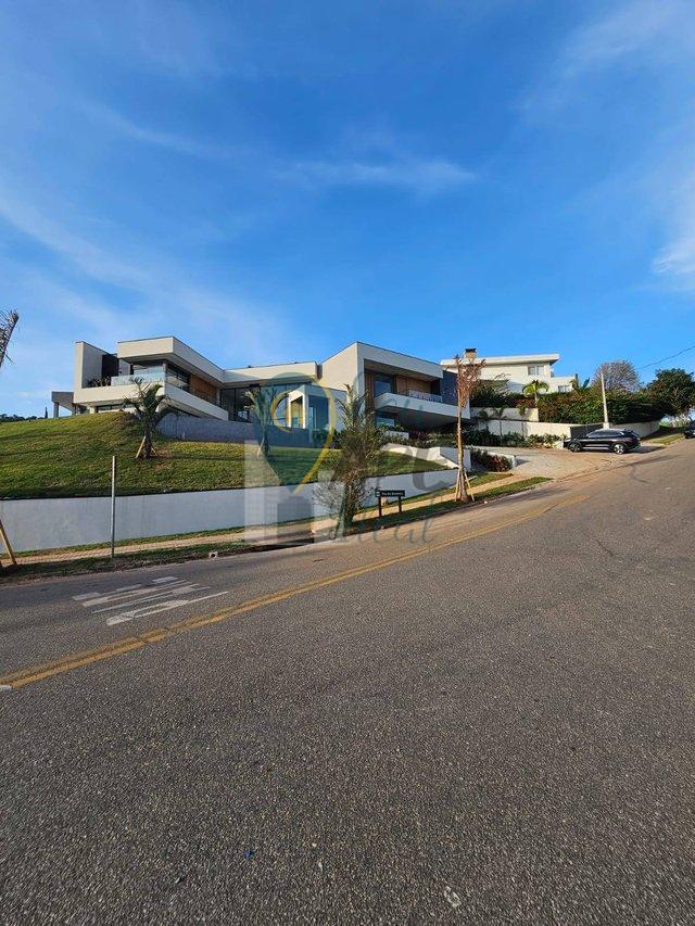 Casa em condom&iacute;no fechado em Atibaia 7 su&iacute;tes Rua das Bromélias Atibaia - 