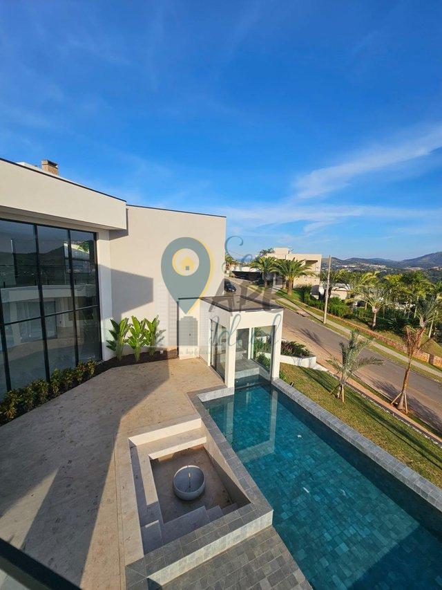 Casa em condom&iacute;no fechado em Atibaia 7 su&iacute;tes Rua das Bromélias Atibaia - 