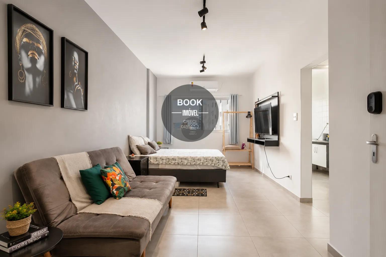 Apartamento mobiliado e reformado em frente &agrave; praia no Centro de S&atilde;o Vicente Avenida Embaixador Pedro de Toledo São Vicente - 