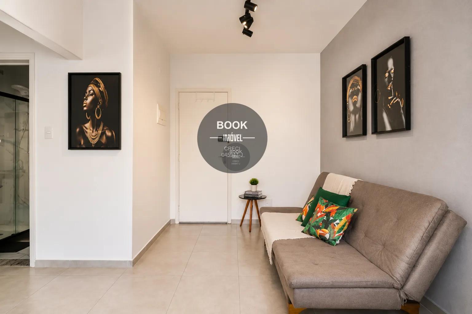 Apartamento mobiliado e reformado em frente &agrave; praia no Centro de S&atilde;o Vicente Avenida Embaixador Pedro de Toledo São Vicente - 