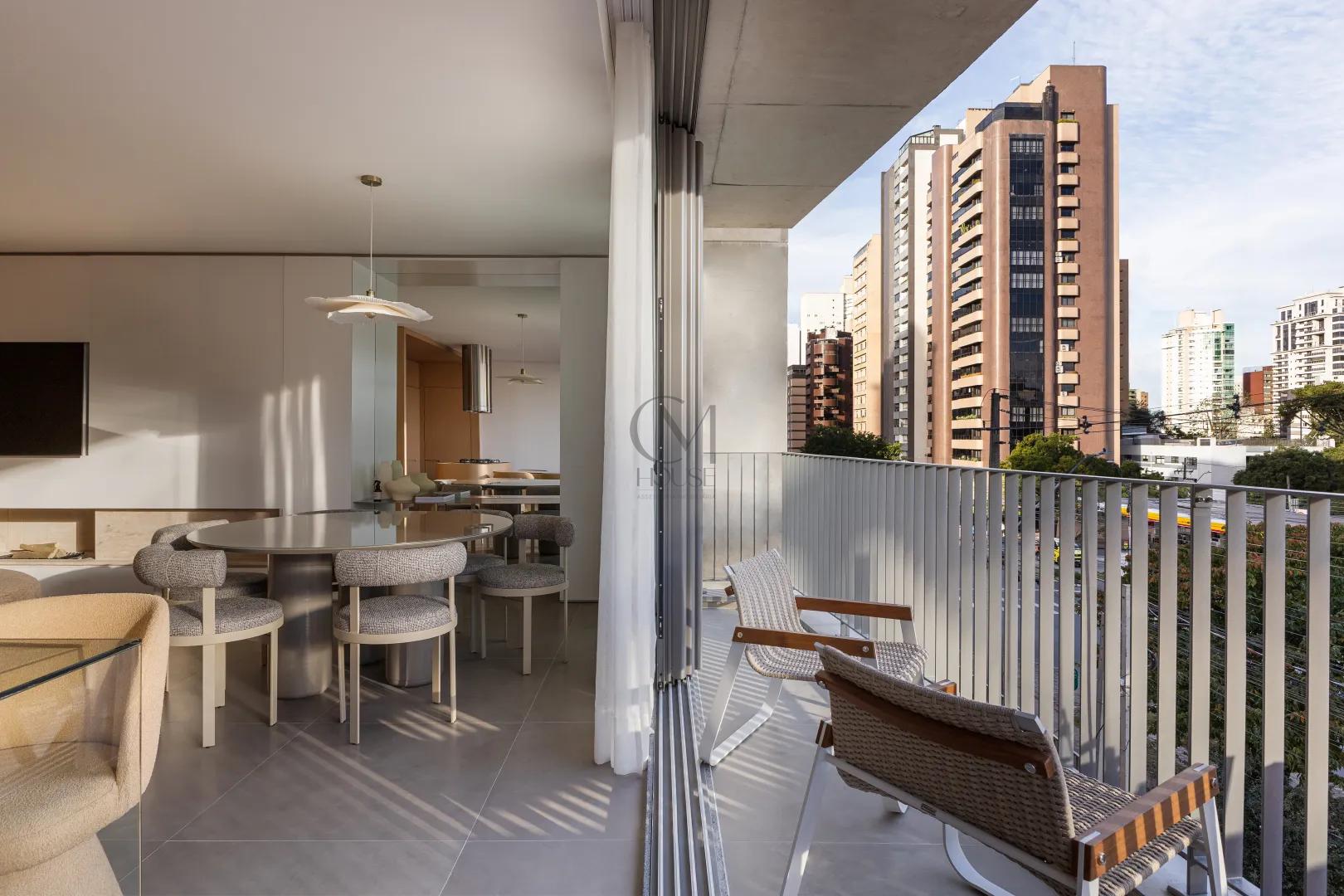 Apartamentos 3 su&iacute;tes no Batel Avenida Sete de Setembro Curitiba - 