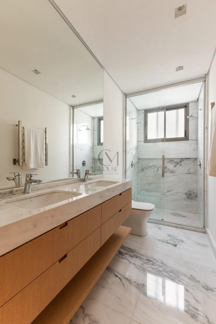 Apartamentos 3 su&iacute;tes no Batel Avenida Sete de Setembro Curitiba - 