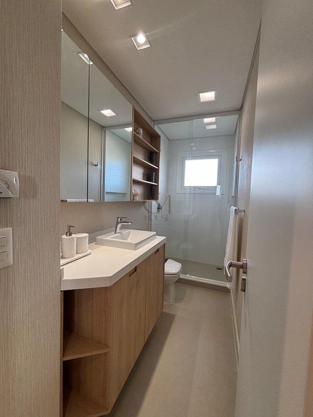 Melhor opção de 2 quartos com suíte no Ecoville Rosa Kaint Naldony Curitiba - 