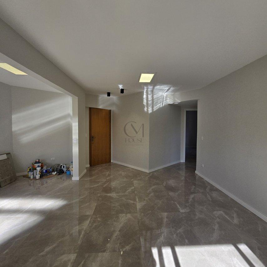 Apartamento Reformado com Vista Livre e Iluminação Natural no Vila Izabel Rua Tabajaras Curitiba - 