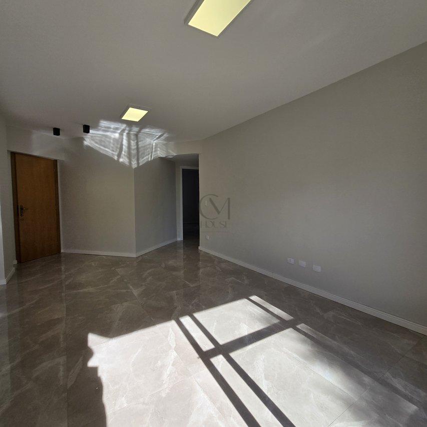 Apartamento Reformado com Vista Livre e Iluminação Natural no Vila Izabel Rua Tabajaras Curitiba - 