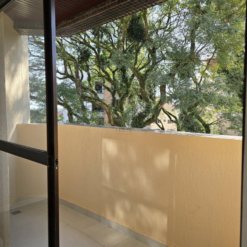 Apartamento Reformado com Vista Livre e Iluminação Natural no Vila Izabel Rua Tabajaras Curitiba - 