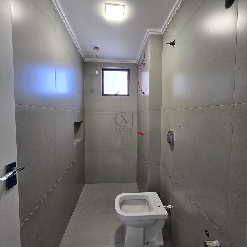 Apartamento Reformado com Vista Livre e Iluminação Natural no Vila Izabel Rua Tabajaras Curitiba - 