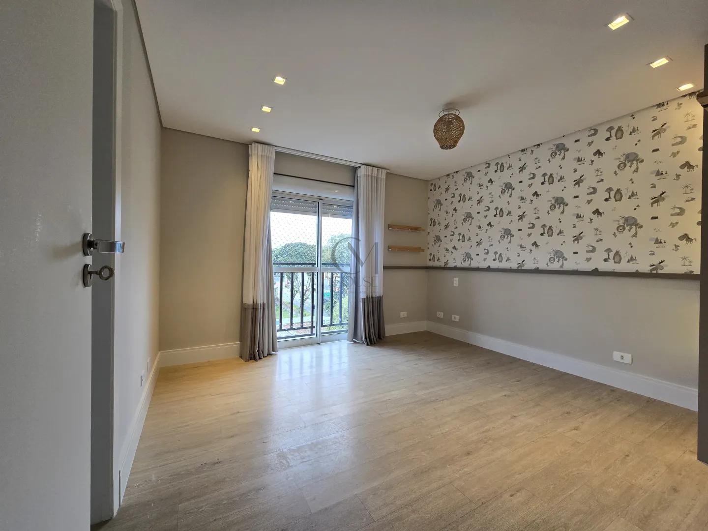 Maravilhosa cobertura duplex face norte com 215m&sup2; privativos no cora&ccedil;&atilde;o do &Aacute;gua Verde Rua Palmeiras Curitiba - 