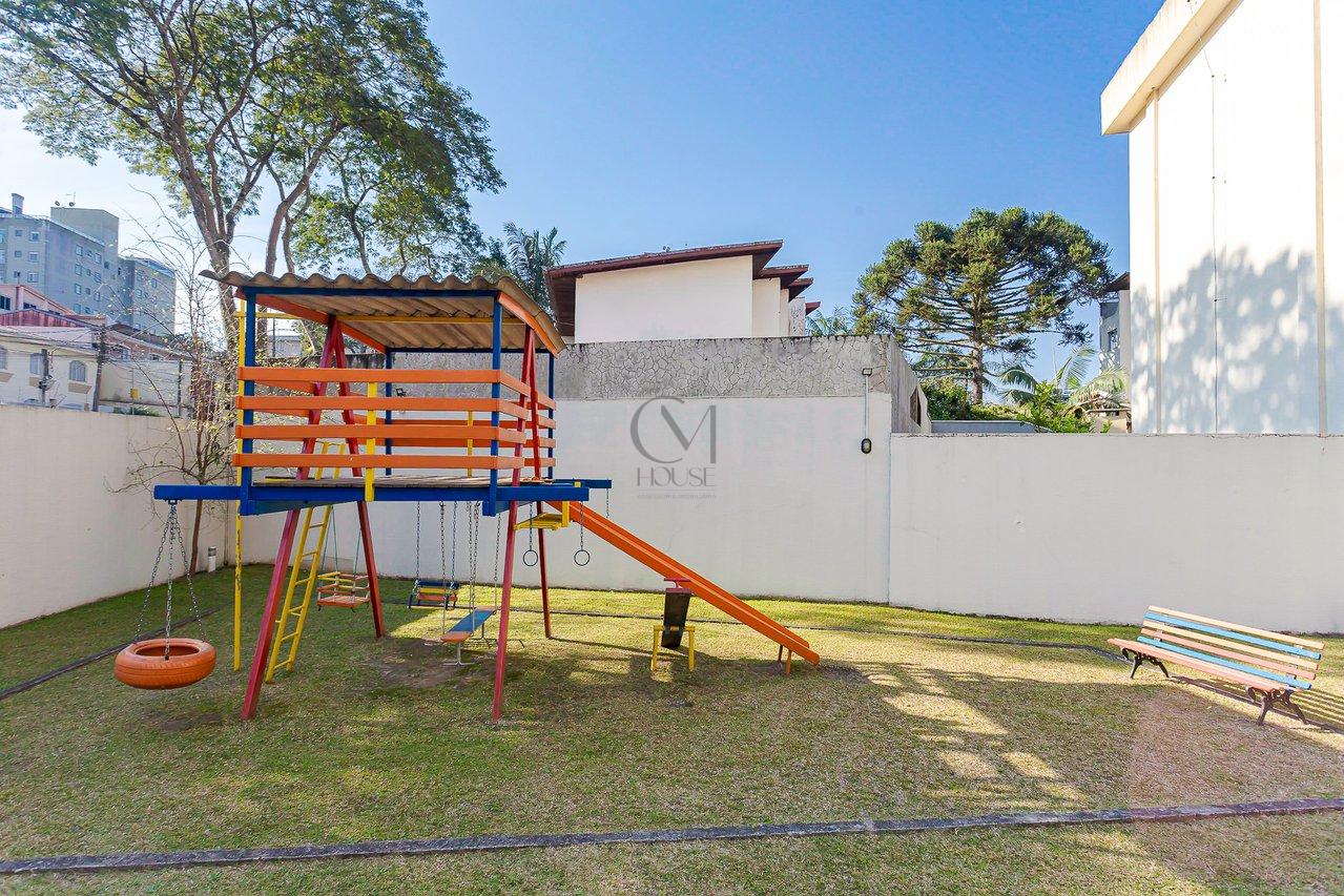 Maravilhosa cobertura duplex face norte com 215m² privativos no coração do Água Verde Rua Palmeiras Curitiba - 
