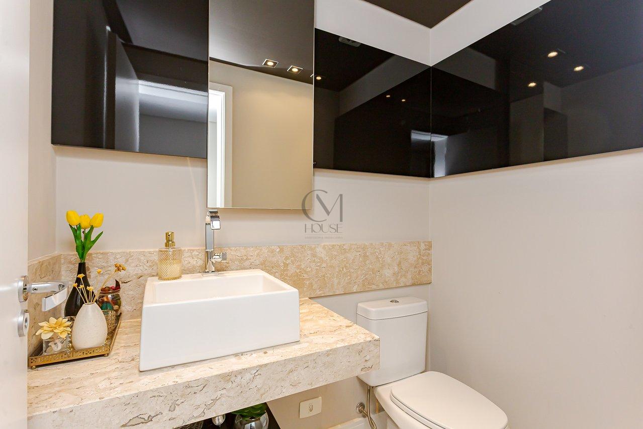 Maravilhosa cobertura duplex face norte com 215m² privativos no coração do Água Verde Rua Palmeiras Curitiba - 