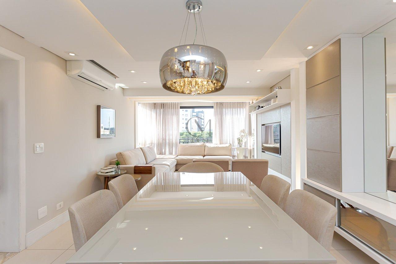 Maravilhosa cobertura duplex face norte com 215m² privativos no coração do Água Verde Rua Palmeiras Curitiba - 