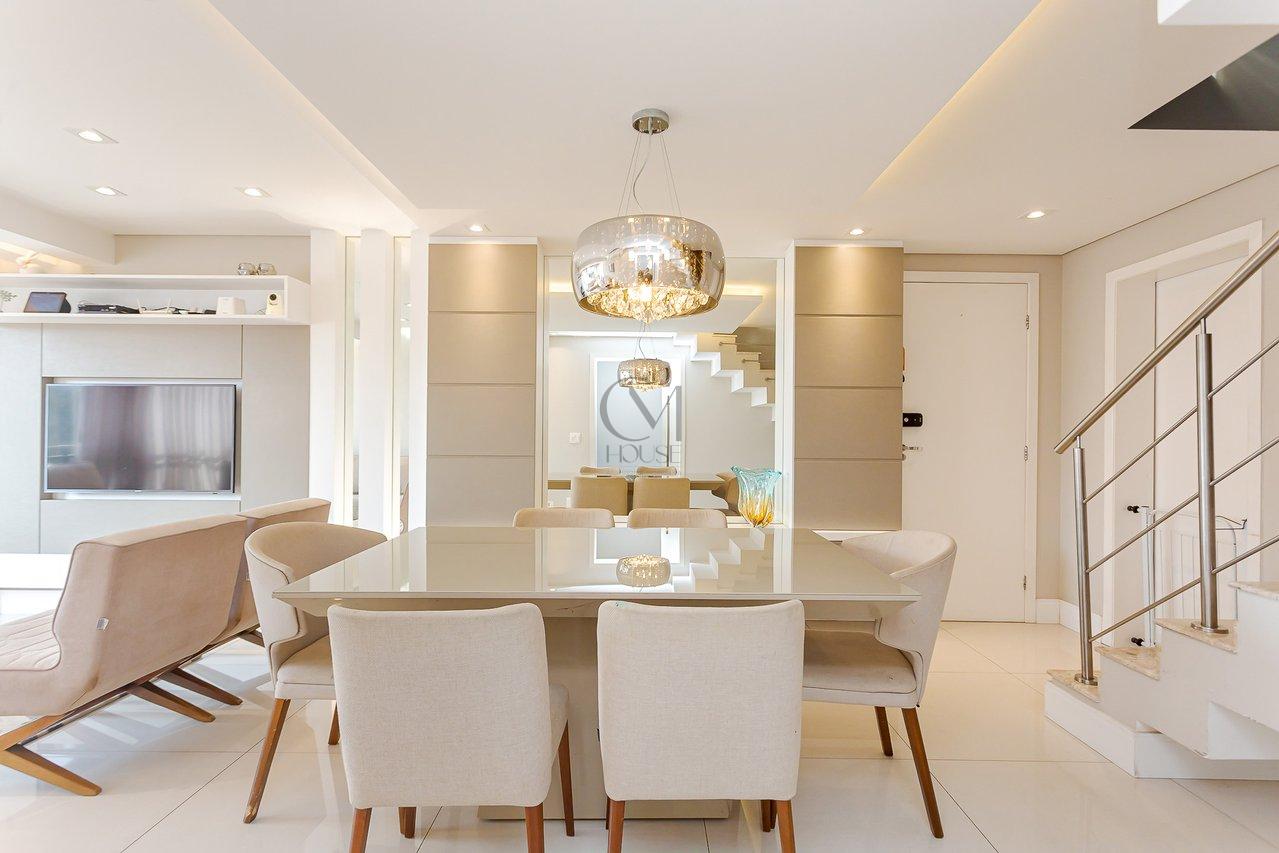 Maravilhosa cobertura duplex face norte com 215m² privativos no coração do Água Verde Rua Palmeiras Curitiba - 