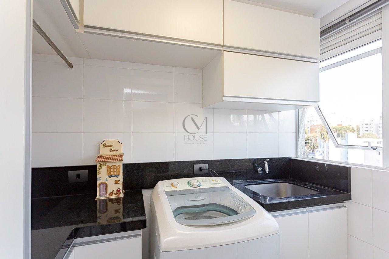 Maravilhosa cobertura duplex face norte com 215m² privativos no coração do Água Verde Rua Palmeiras Curitiba - 