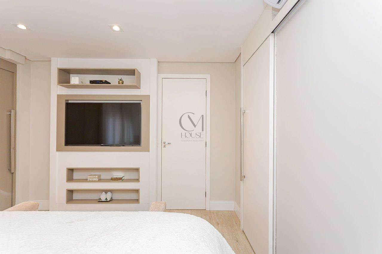 Maravilhosa cobertura duplex face norte com 215m² privativos no coração do Água Verde Rua Palmeiras Curitiba - 