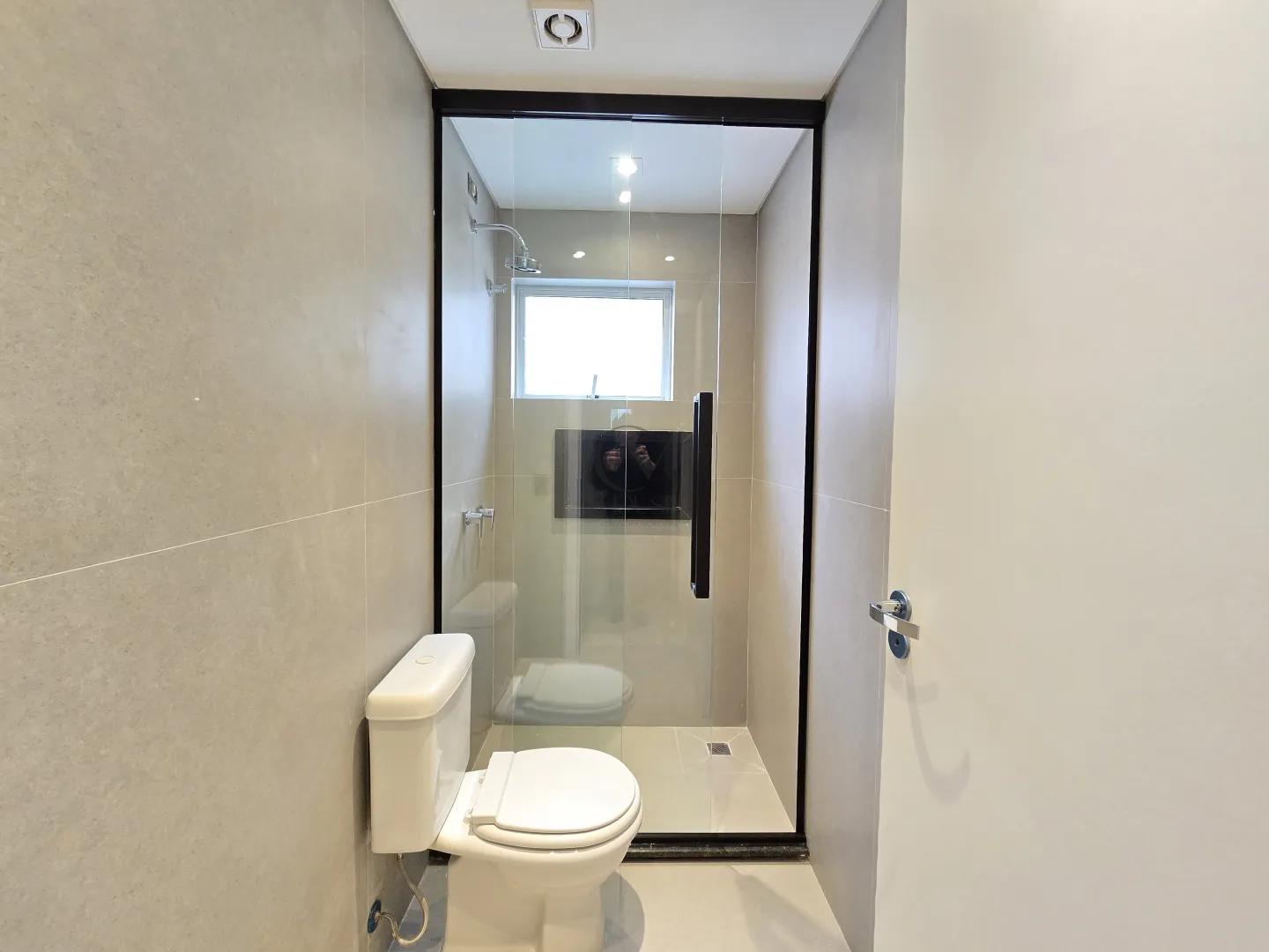 Maravilhosa cobertura duplex face norte com 215m&sup2; privativos no cora&ccedil;&atilde;o do &Aacute;gua Verde Rua Palmeiras Curitiba - 