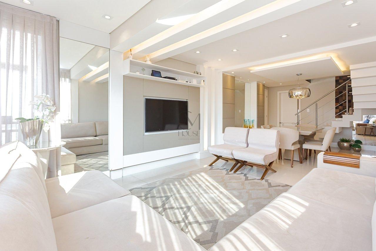 Maravilhosa cobertura duplex face norte com 215m² privativos no coração do Água Verde Rua Palmeiras Curitiba - 